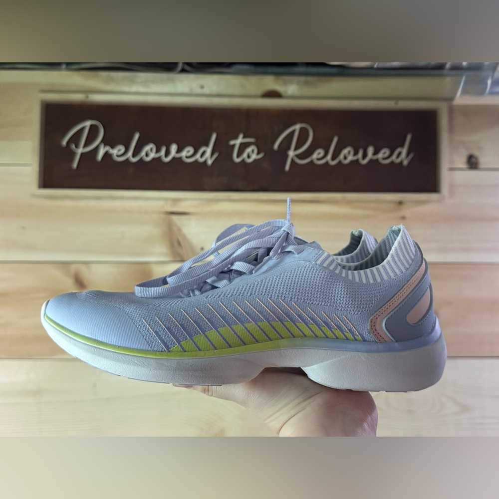 Vionic Embolden Sneaker